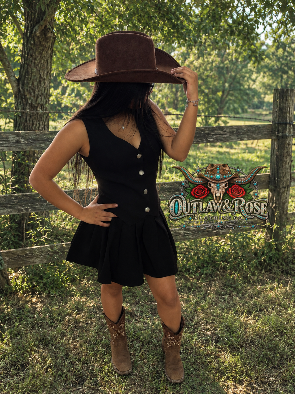 Black Concho button down sleeveless vest w pleated skirt set