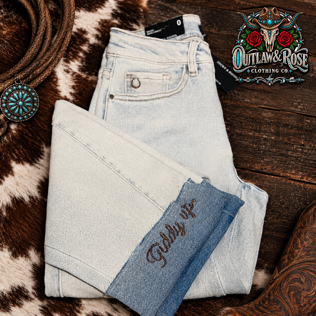 Mid-Rise Boyfriend Barrel Jeans